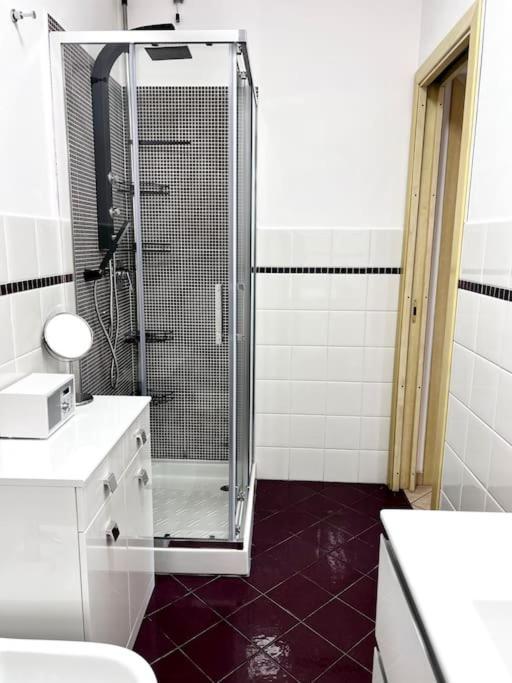 Comfyspot Apartamento Rosia Exterior foto