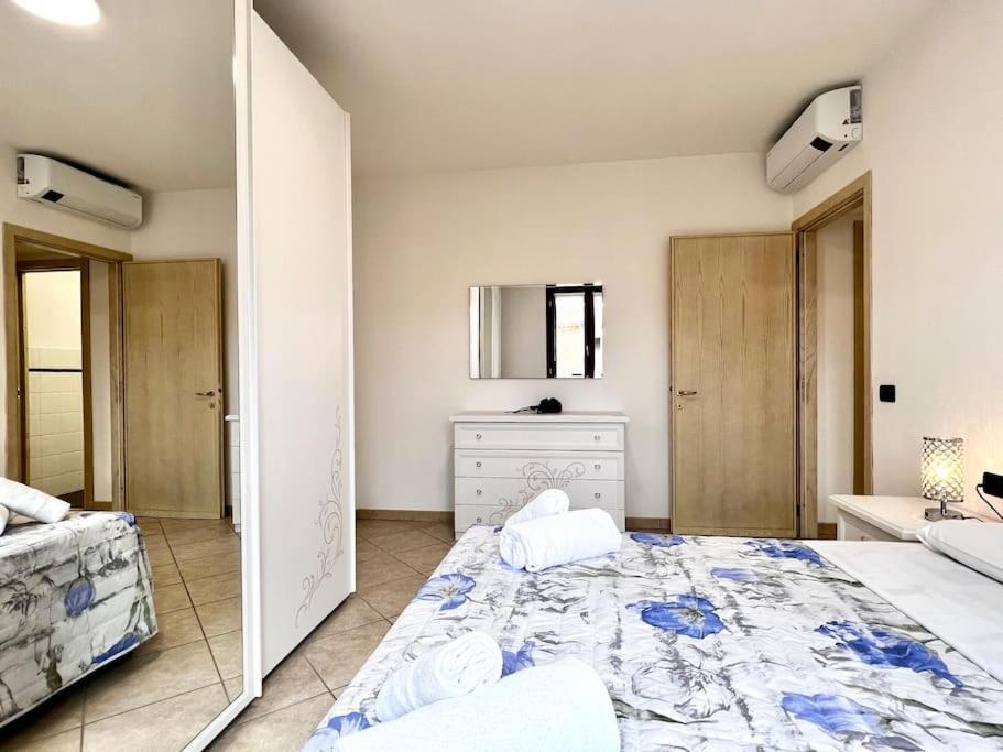 Comfyspot Apartamento Rosia Exterior foto